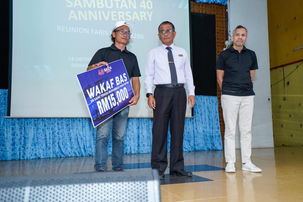 Sumbangan Dana Bas RM15,000.00 Oleh AFP Batch 8286. – foto 1